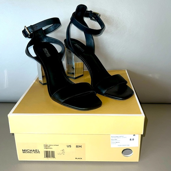 Michael Michael Kors - Picture 1 of 9